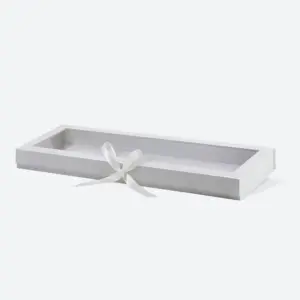 Caja de regalo magnética blanca F4 con cinta y ventana