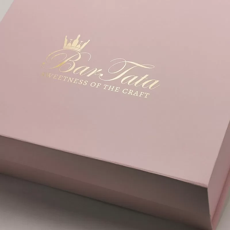 A Light Rose Gold Oversized Gift Box is the ideal approach to conveying your concerns to someone.
