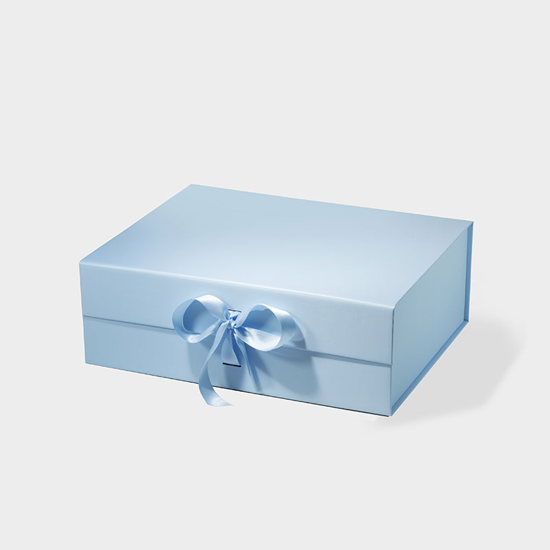 Gift Baby Blue Ribbon Stock Photo - Download Image Now - Light Blue, Box -  Container, Gift - iStock