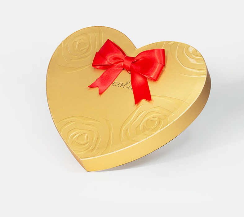 Gold Card Heart Gift Box