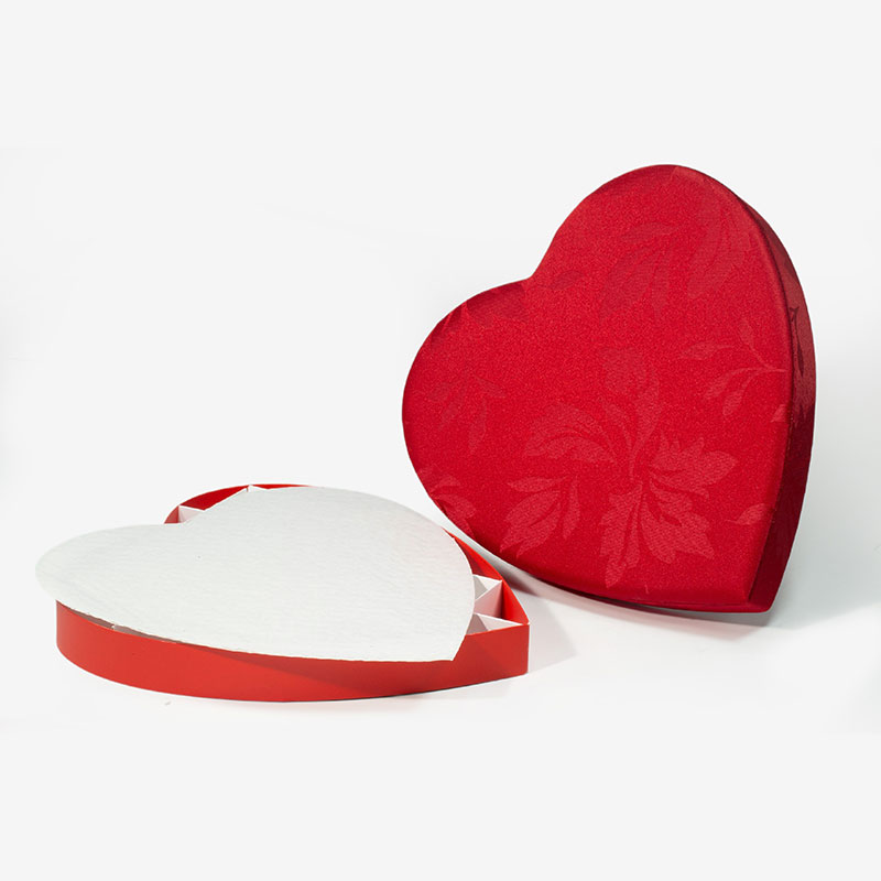 Diy heart shaped gift box
