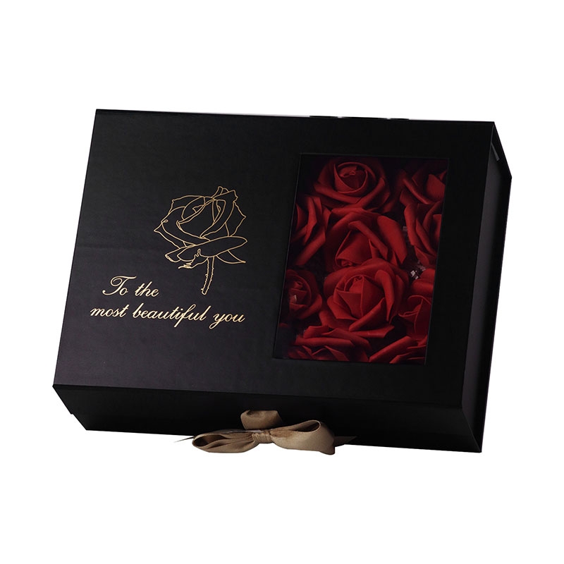 Gift Your Loved One a Beautiful Flower Gift Box This Holiday Season